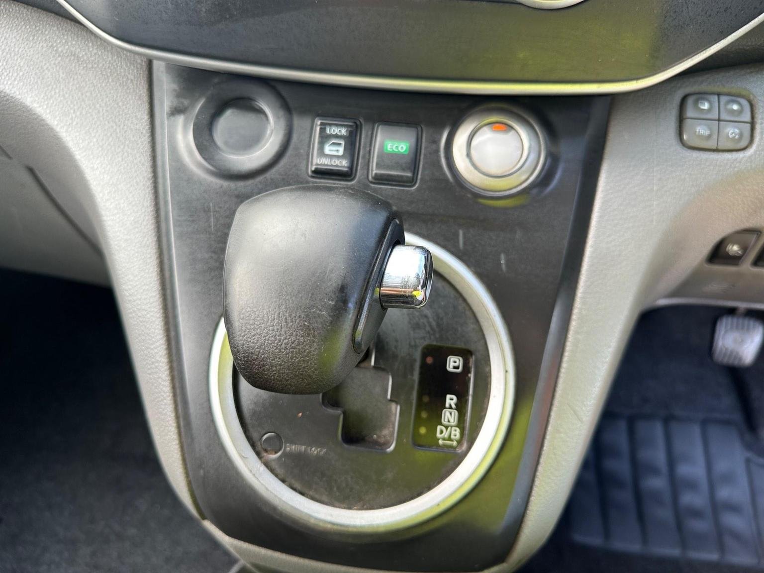 Nissan eNV200