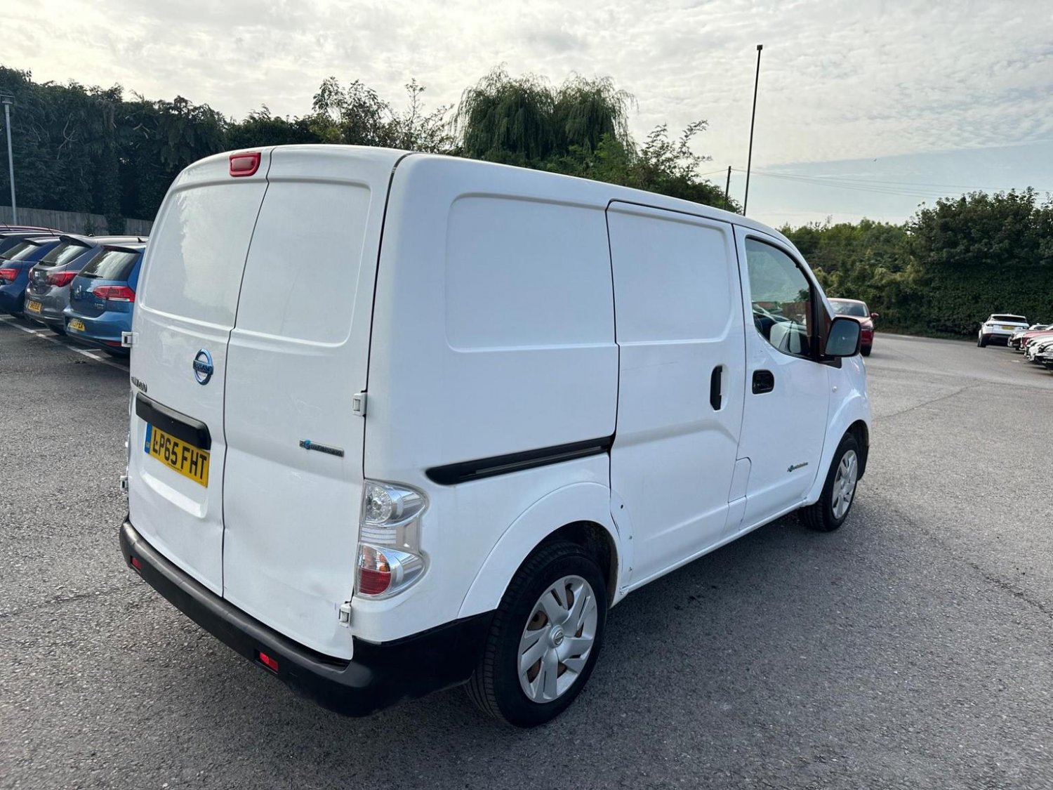 Nissan eNV200