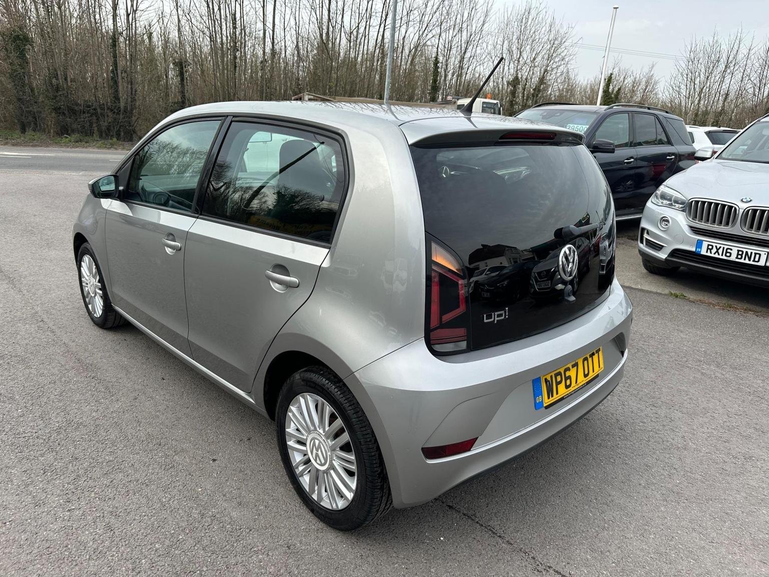 Volkswagen UP