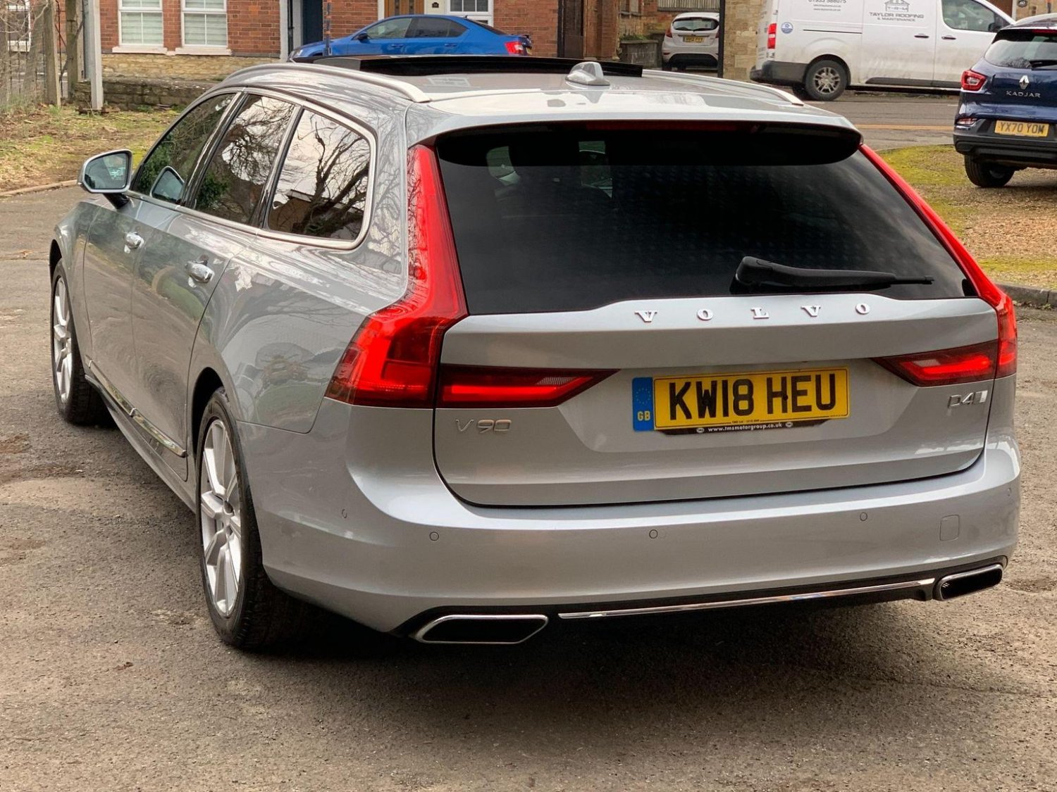 Volvo V90