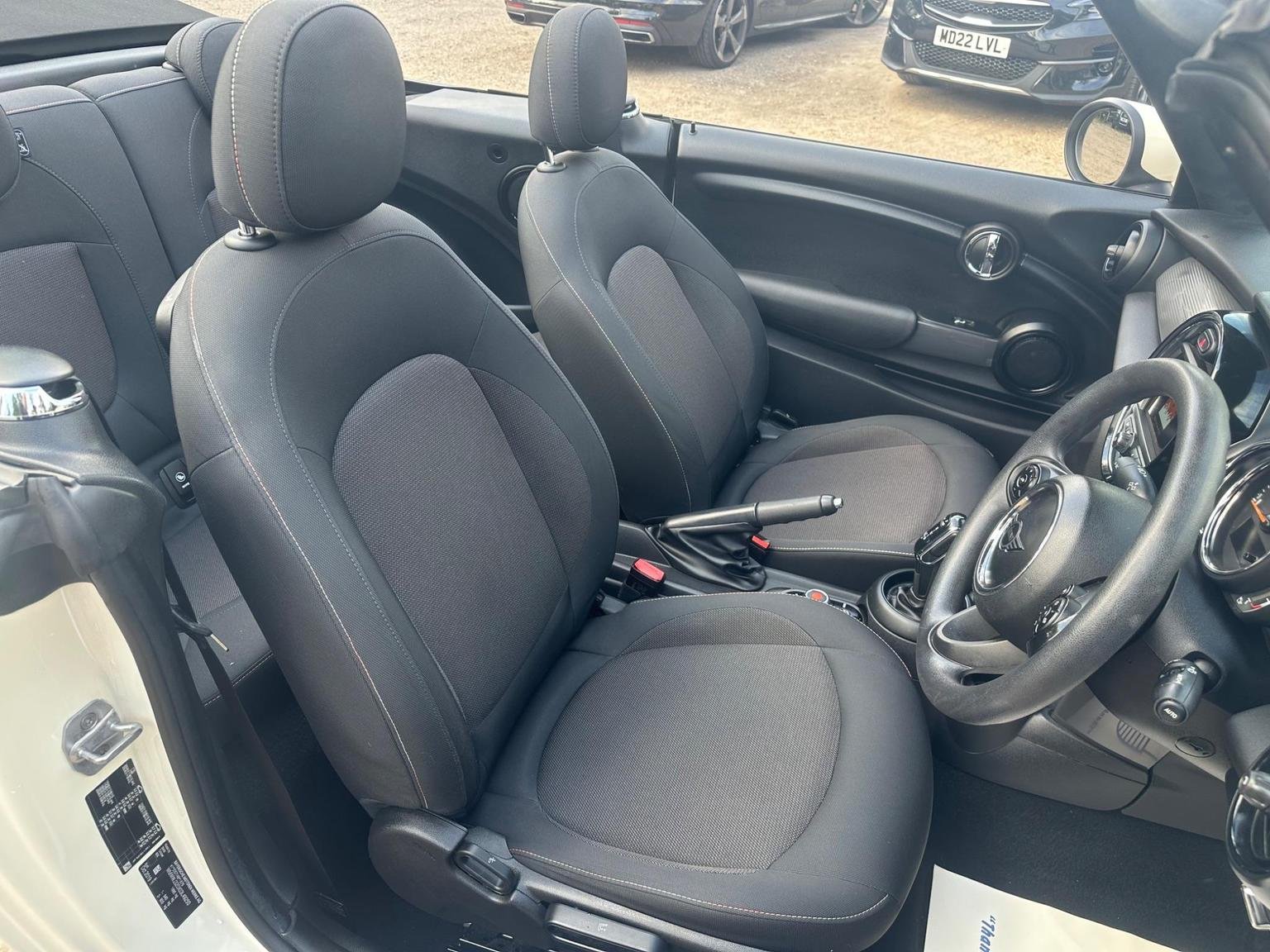 MINI Convertible