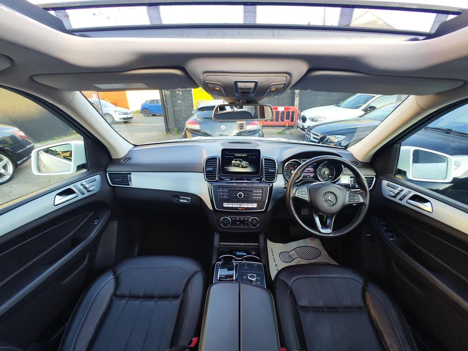 Mercedes Benz GLE-CLASS