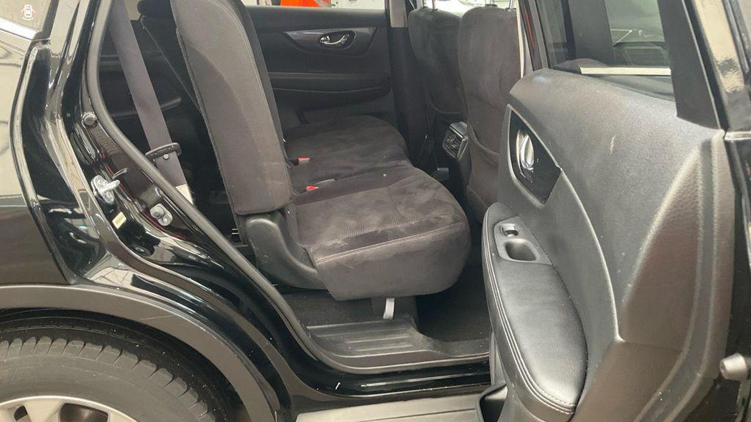 Nissan X Trail