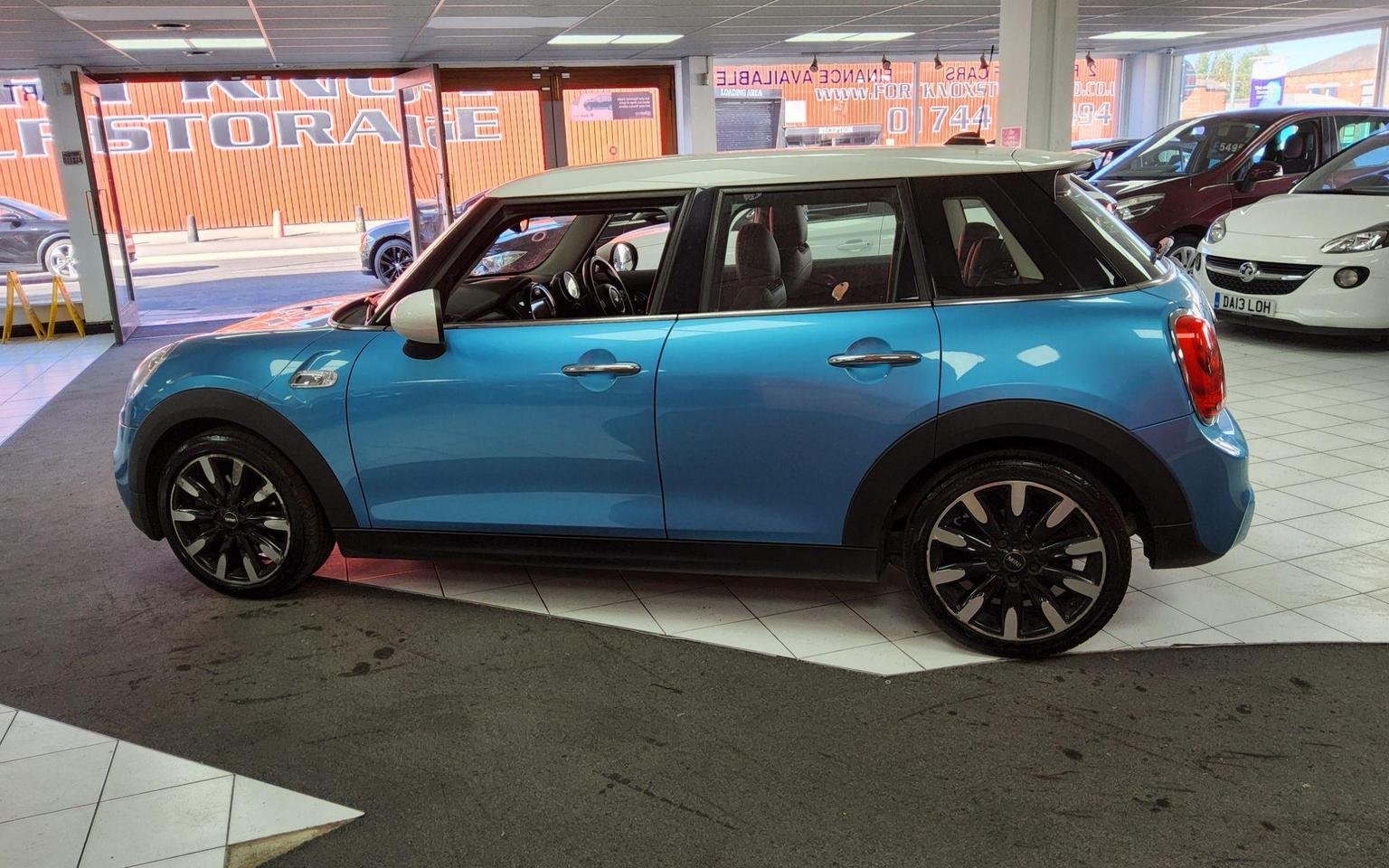 MINI Hatch