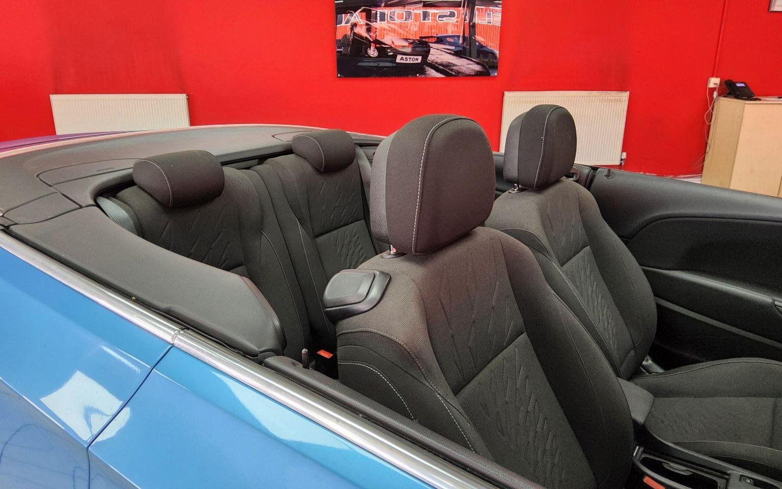 Vauxhall Cascada