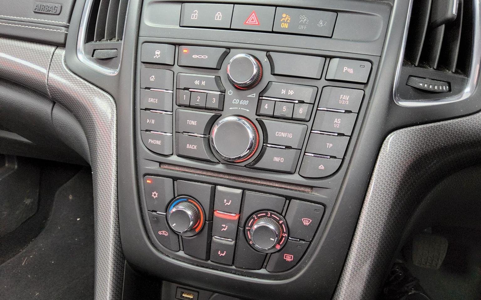 Vauxhall Cascada