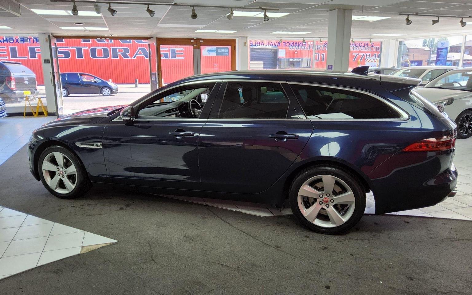Jaguar XF