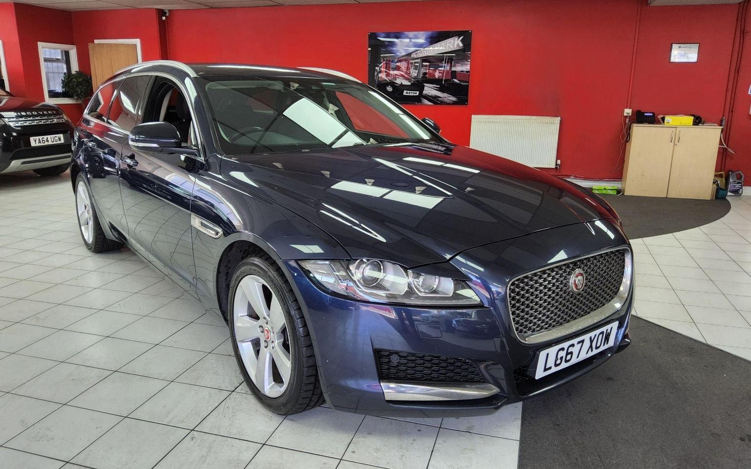Jaguar XF