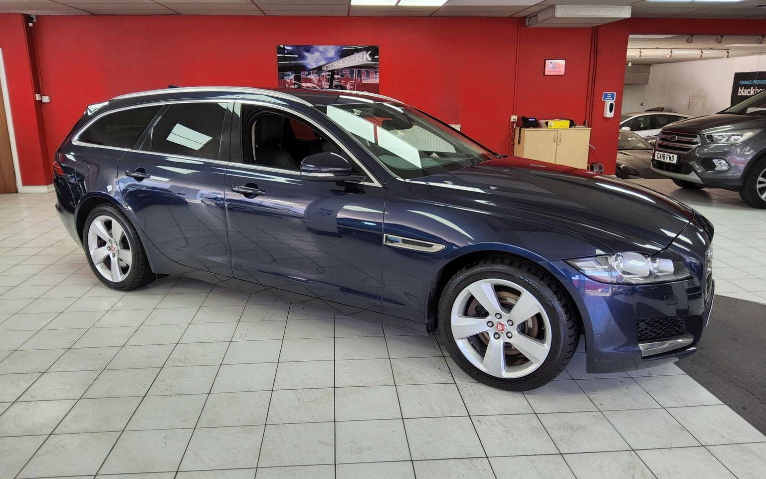 Jaguar XF