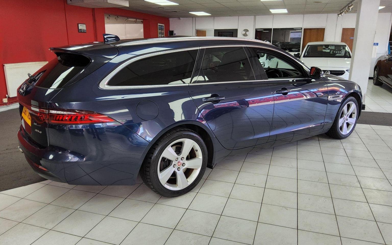 Jaguar XF