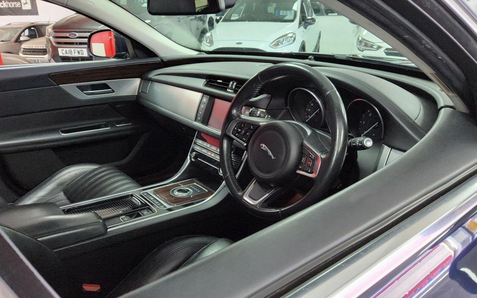 Jaguar XF