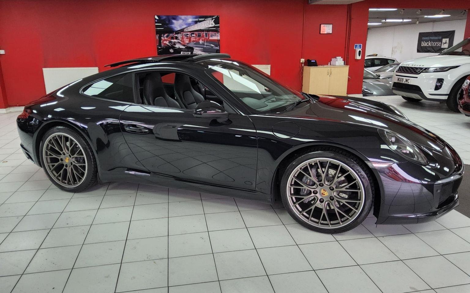 Porsche 911