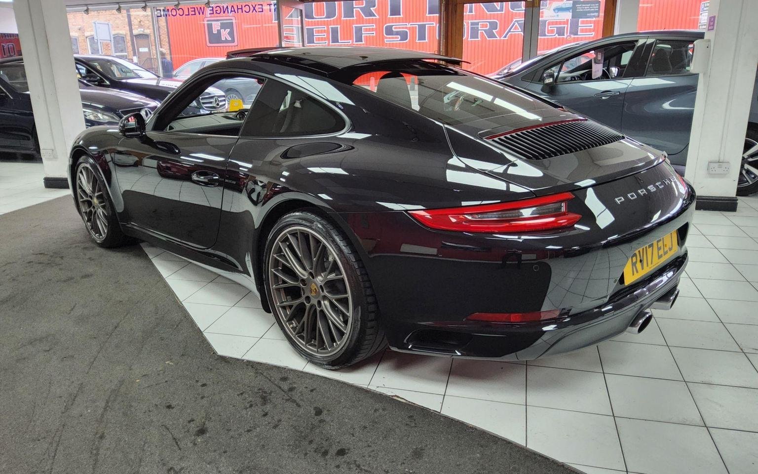 Porsche 911