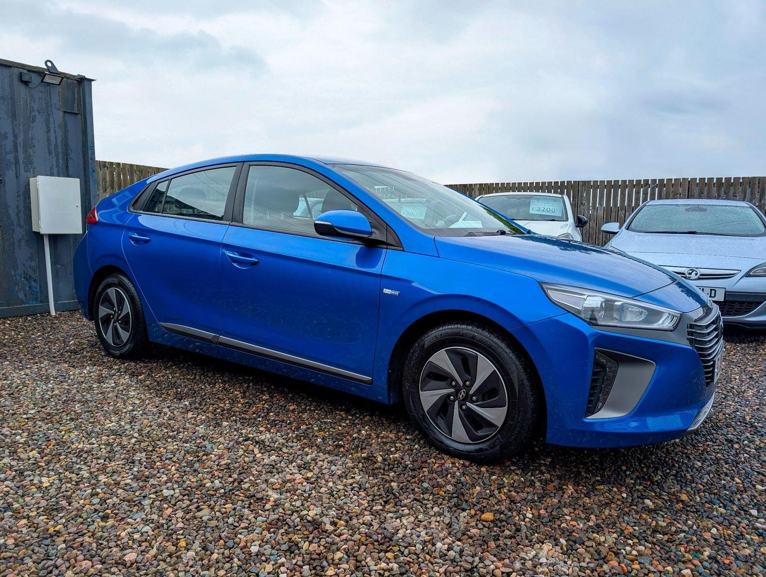 Hyundai IONIQ