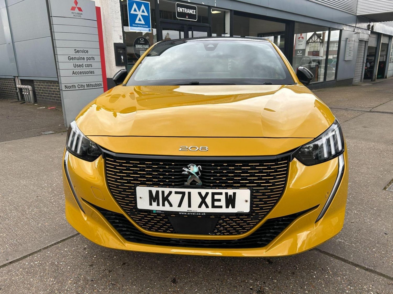 Peugeot 208
