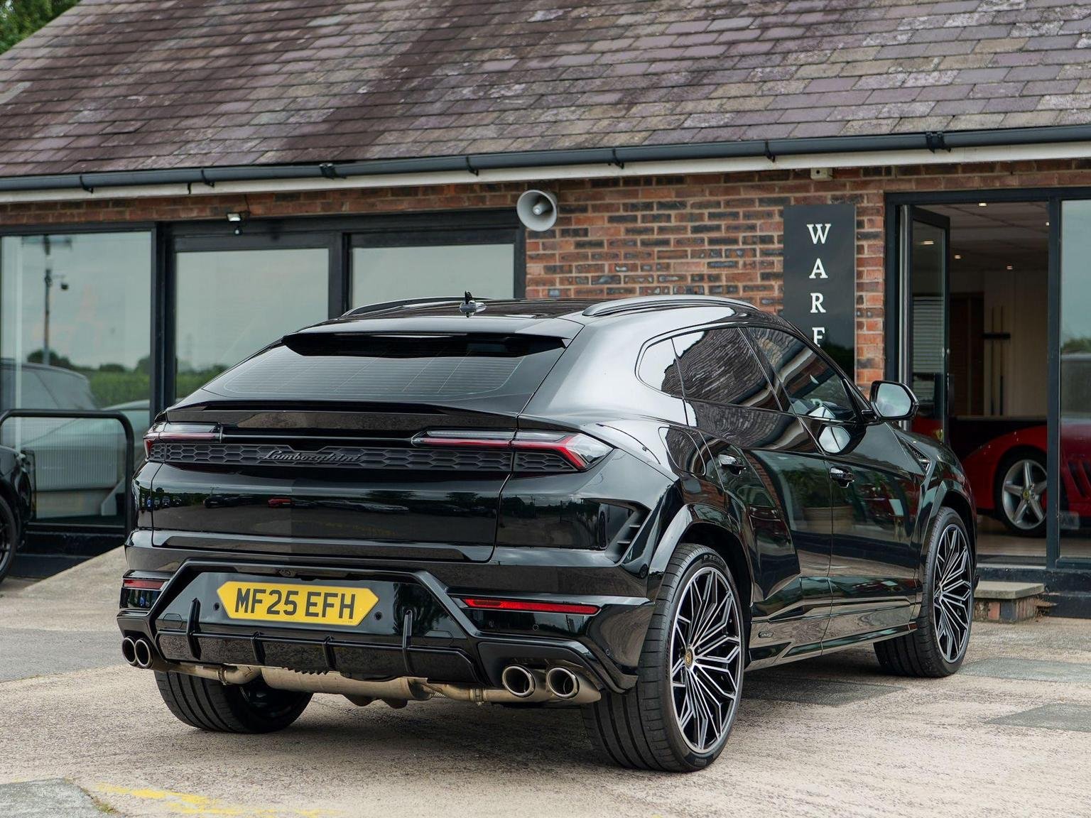 Lamborghini URUS