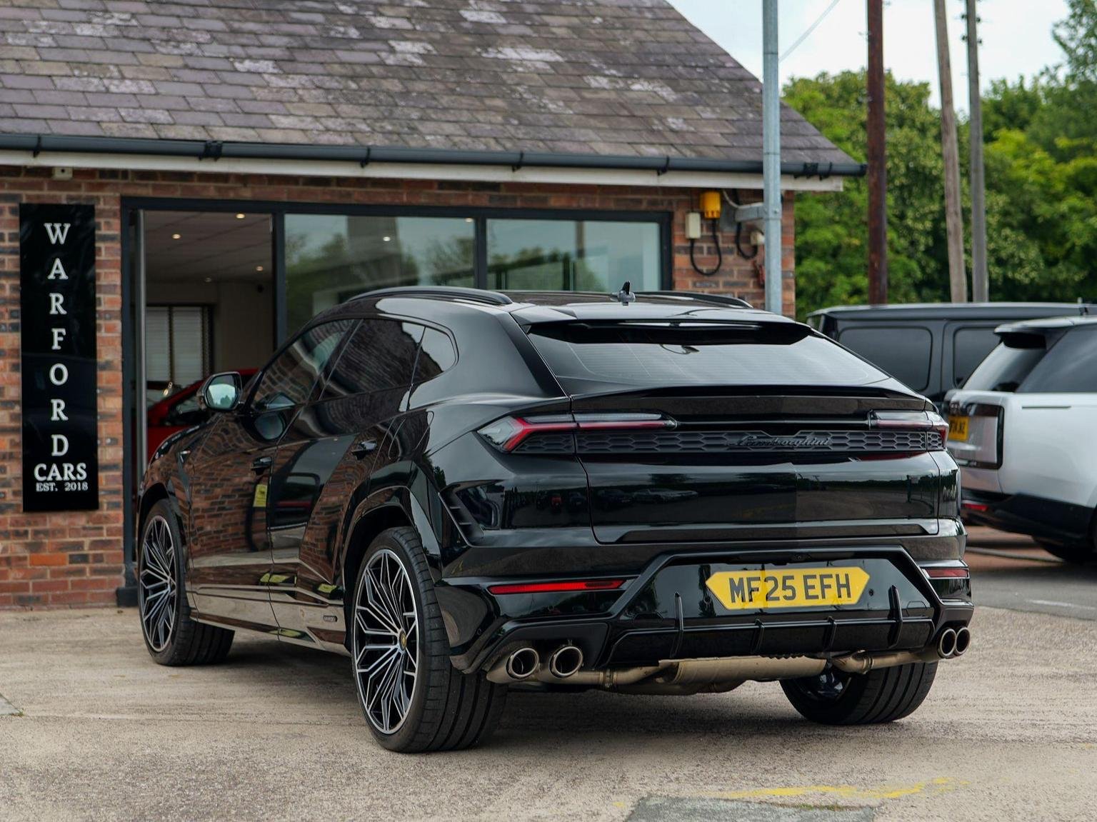 Lamborghini URUS