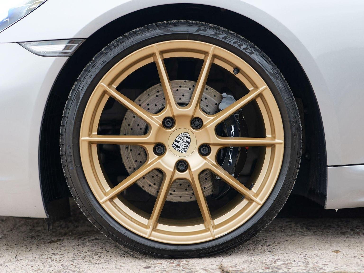 Porsche 718