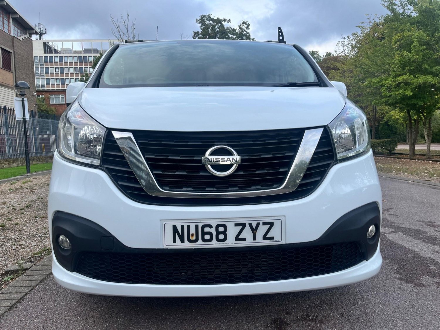 Nissan NV300