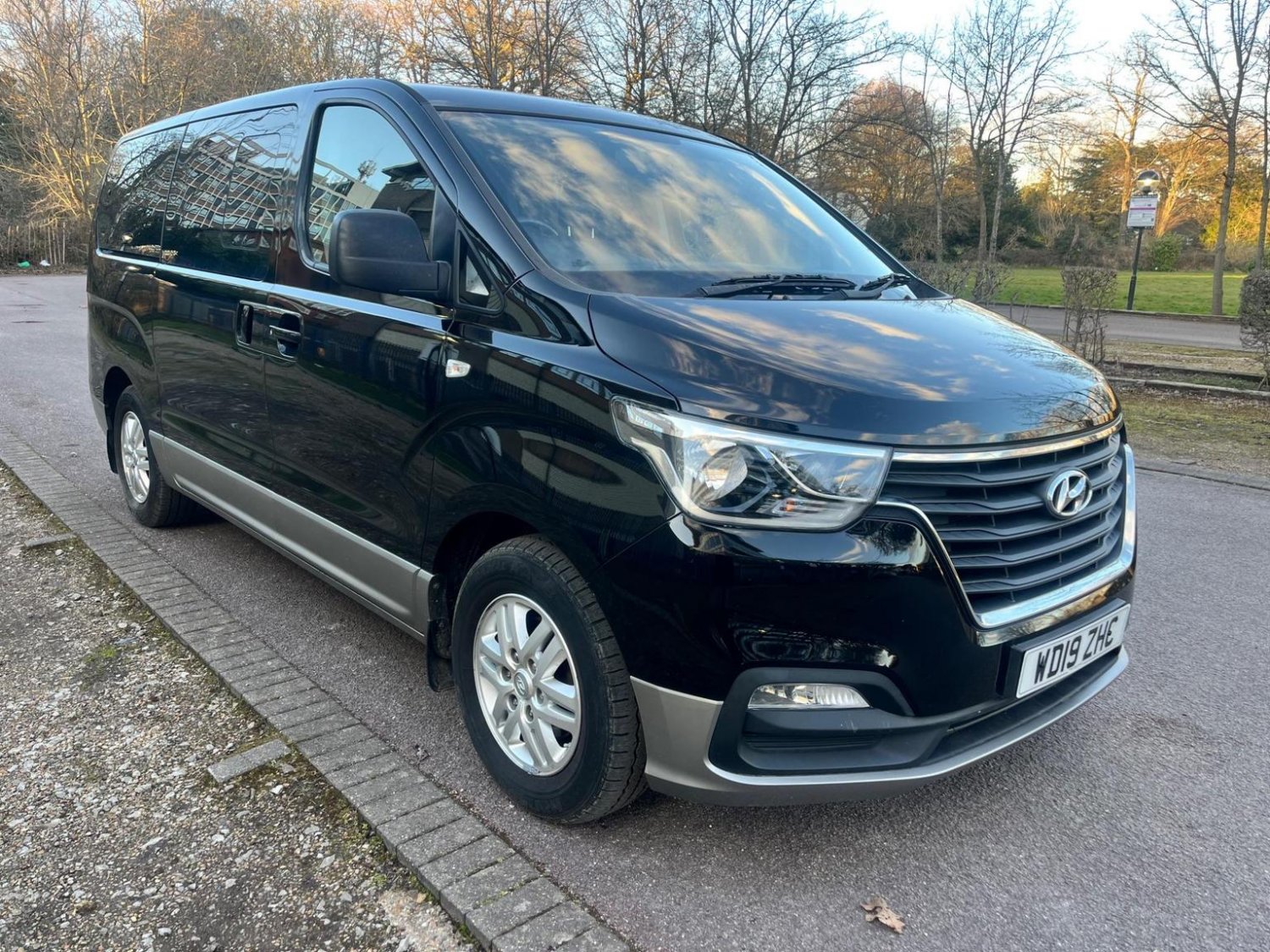 Hyundai i800