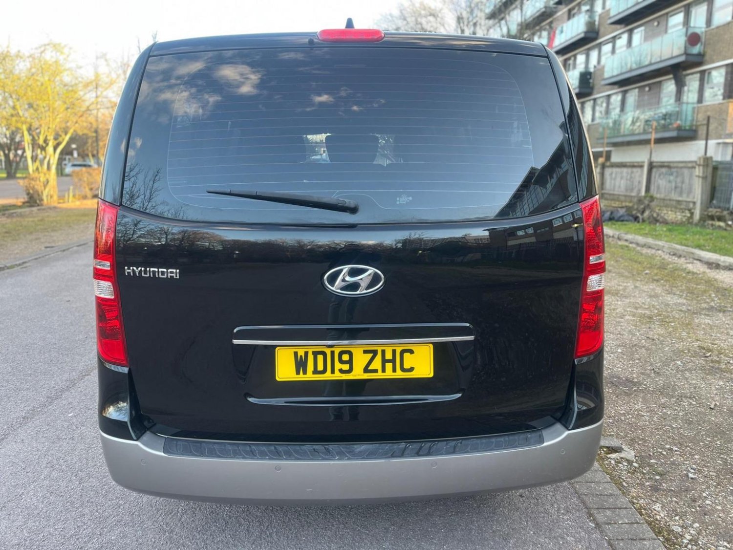 Hyundai i800