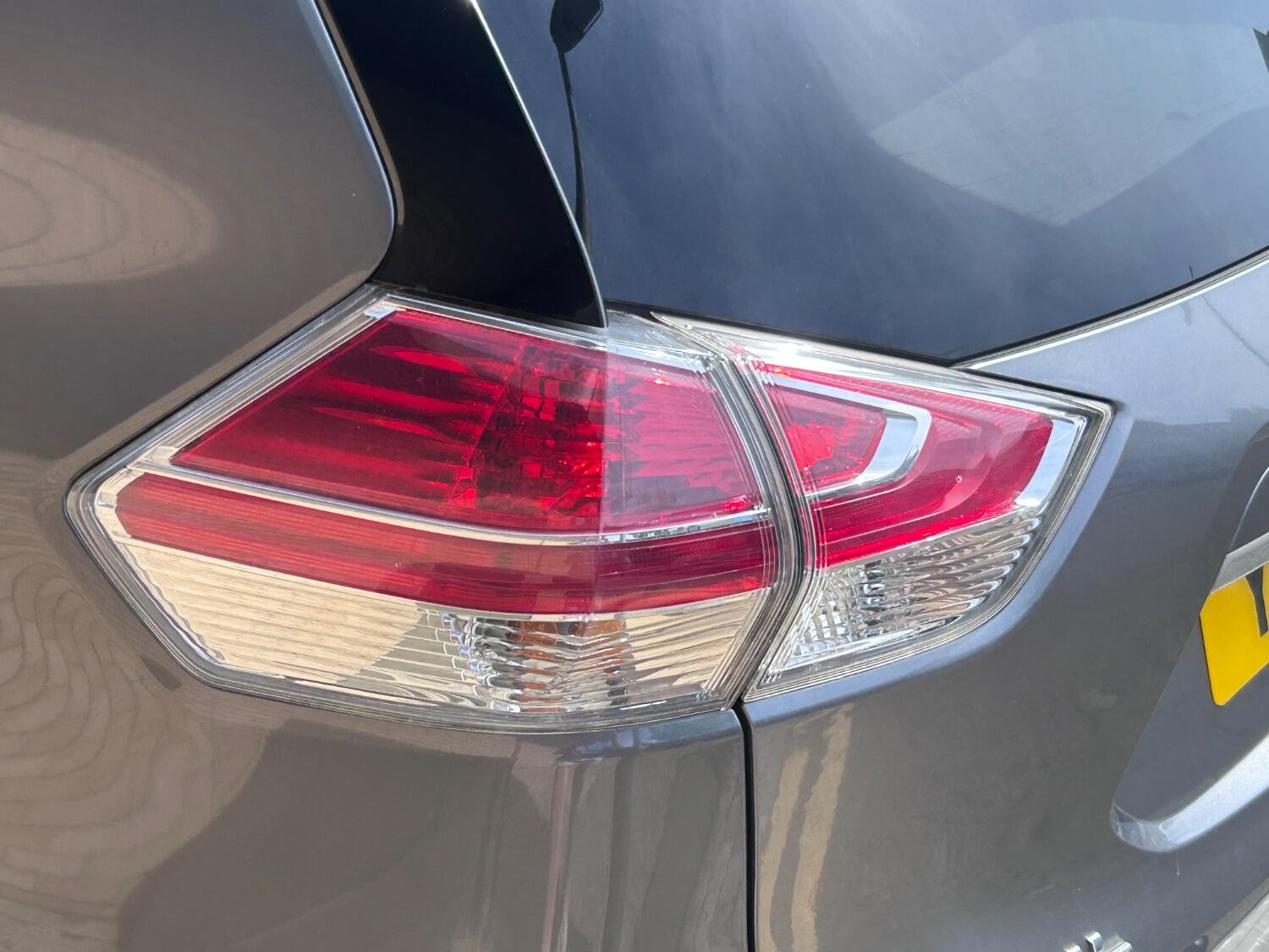 Nissan X Trail