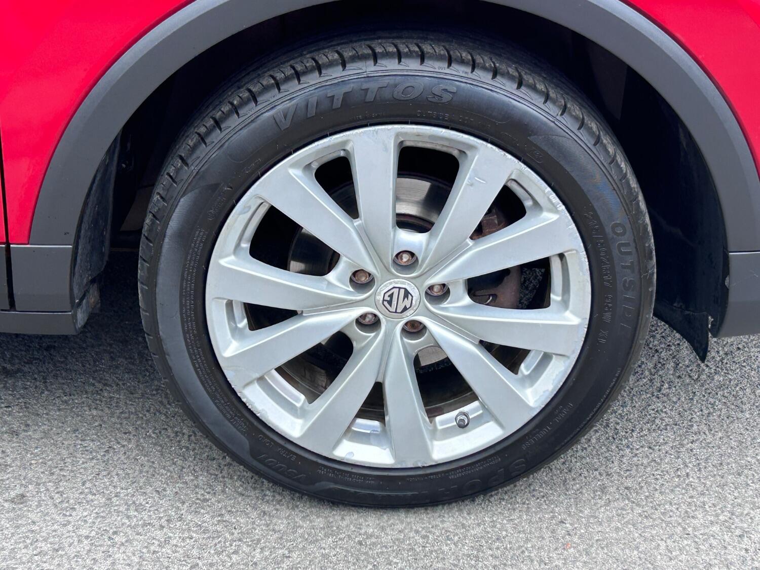 MG ZS
