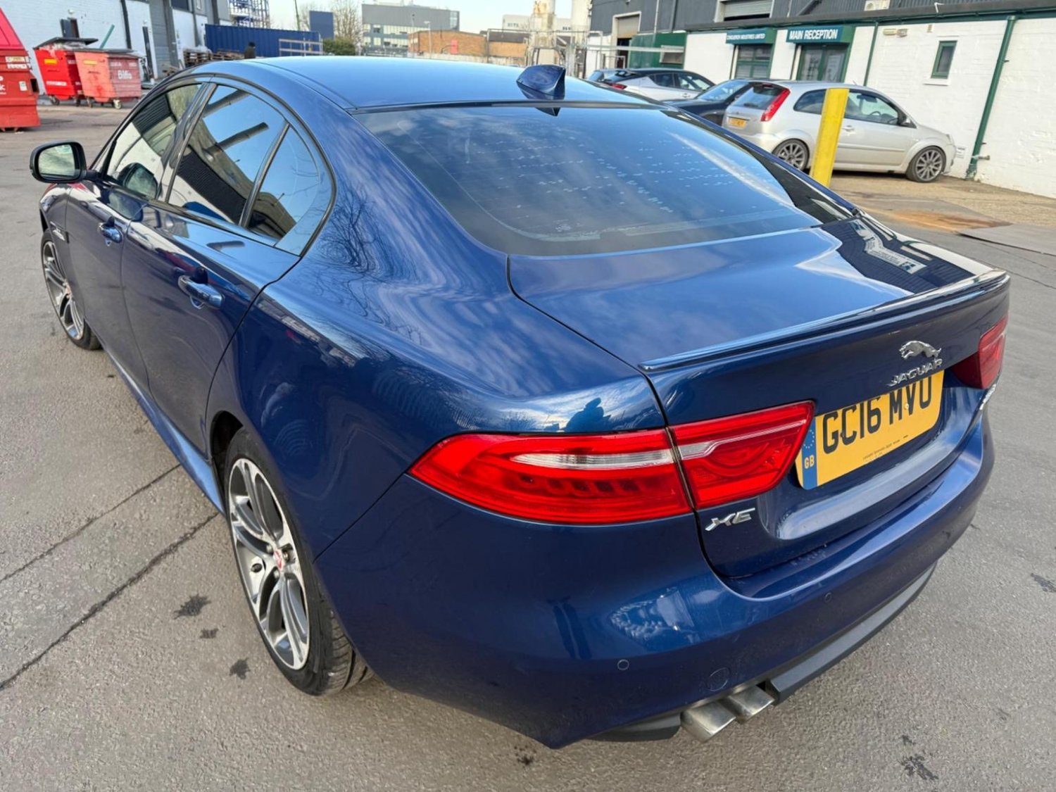 Jaguar XE