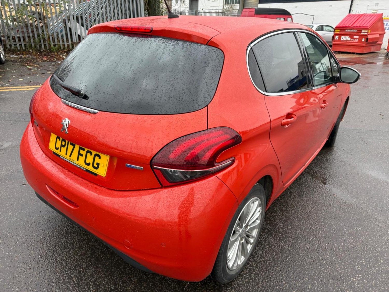 Peugeot 208