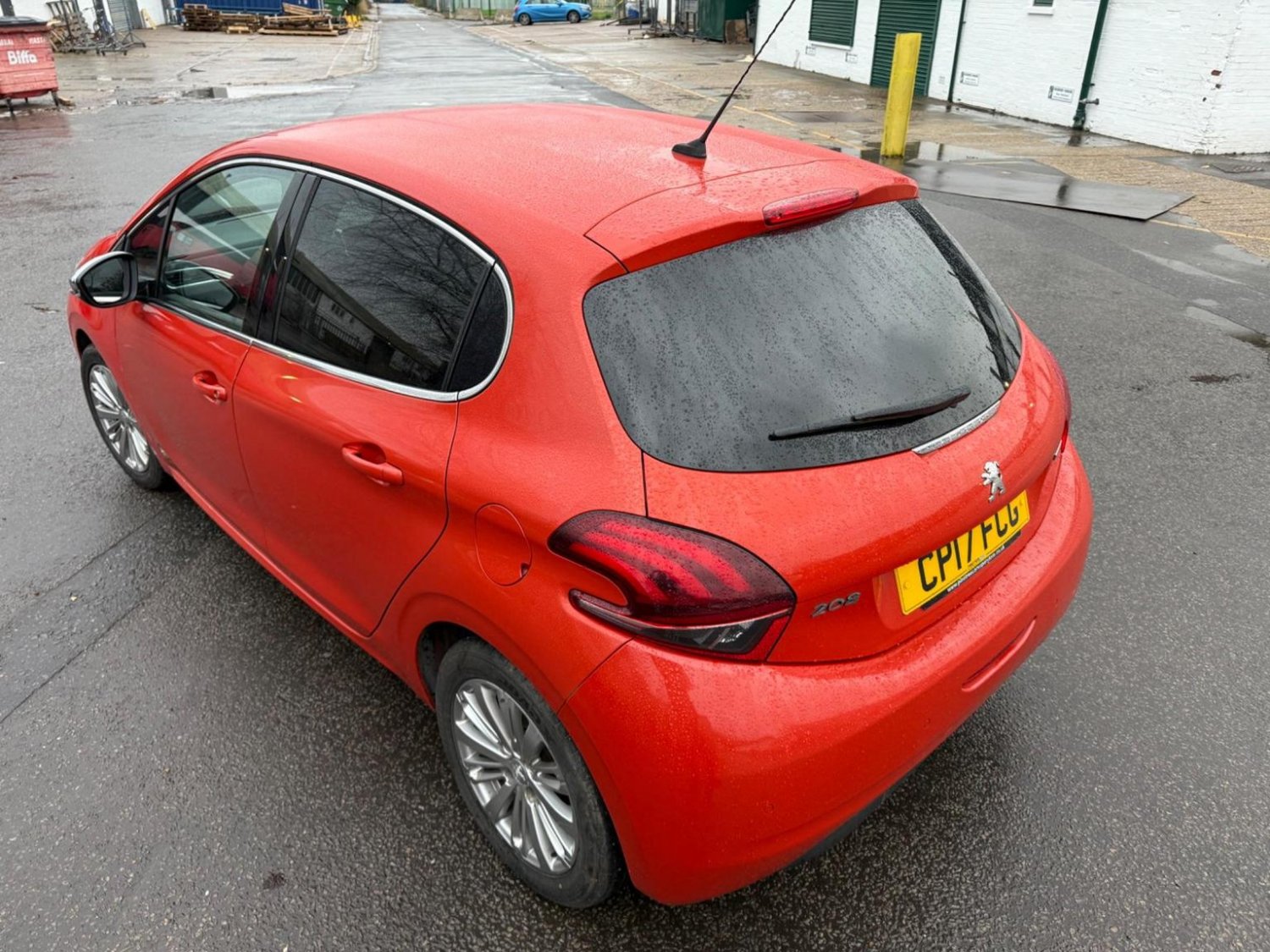 Peugeot 208