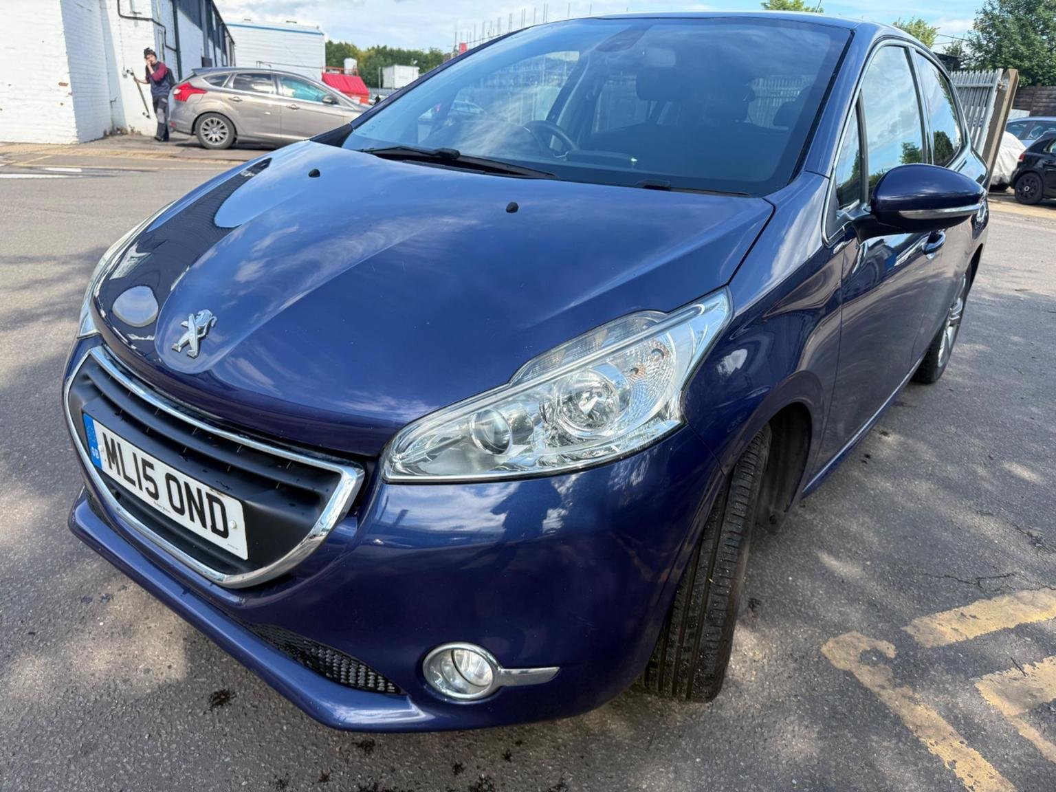 Peugeot 208