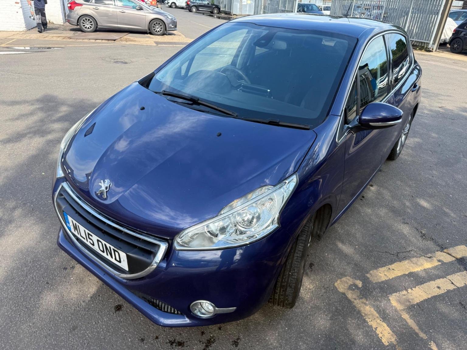 Peugeot 208