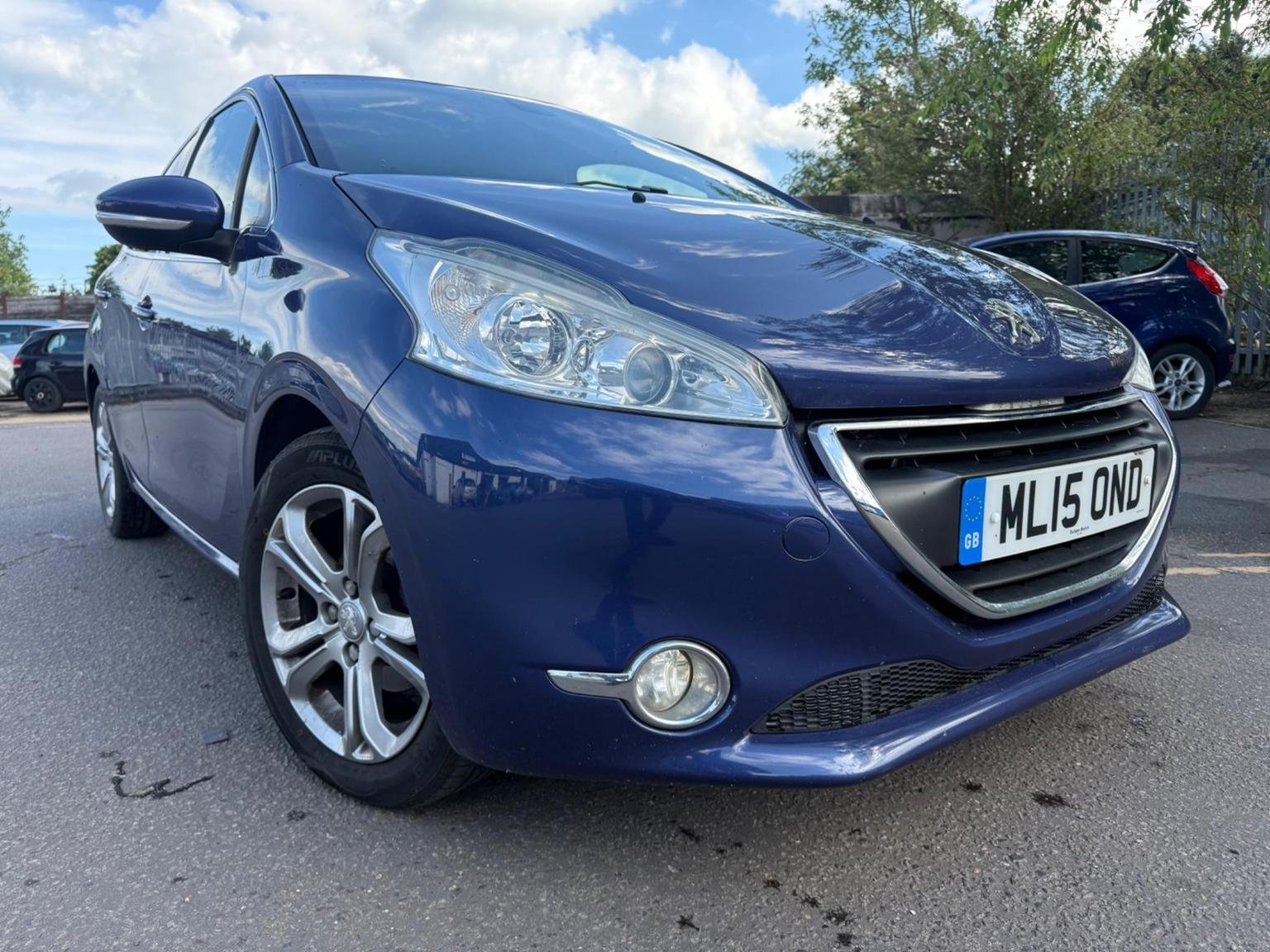 Peugeot 208