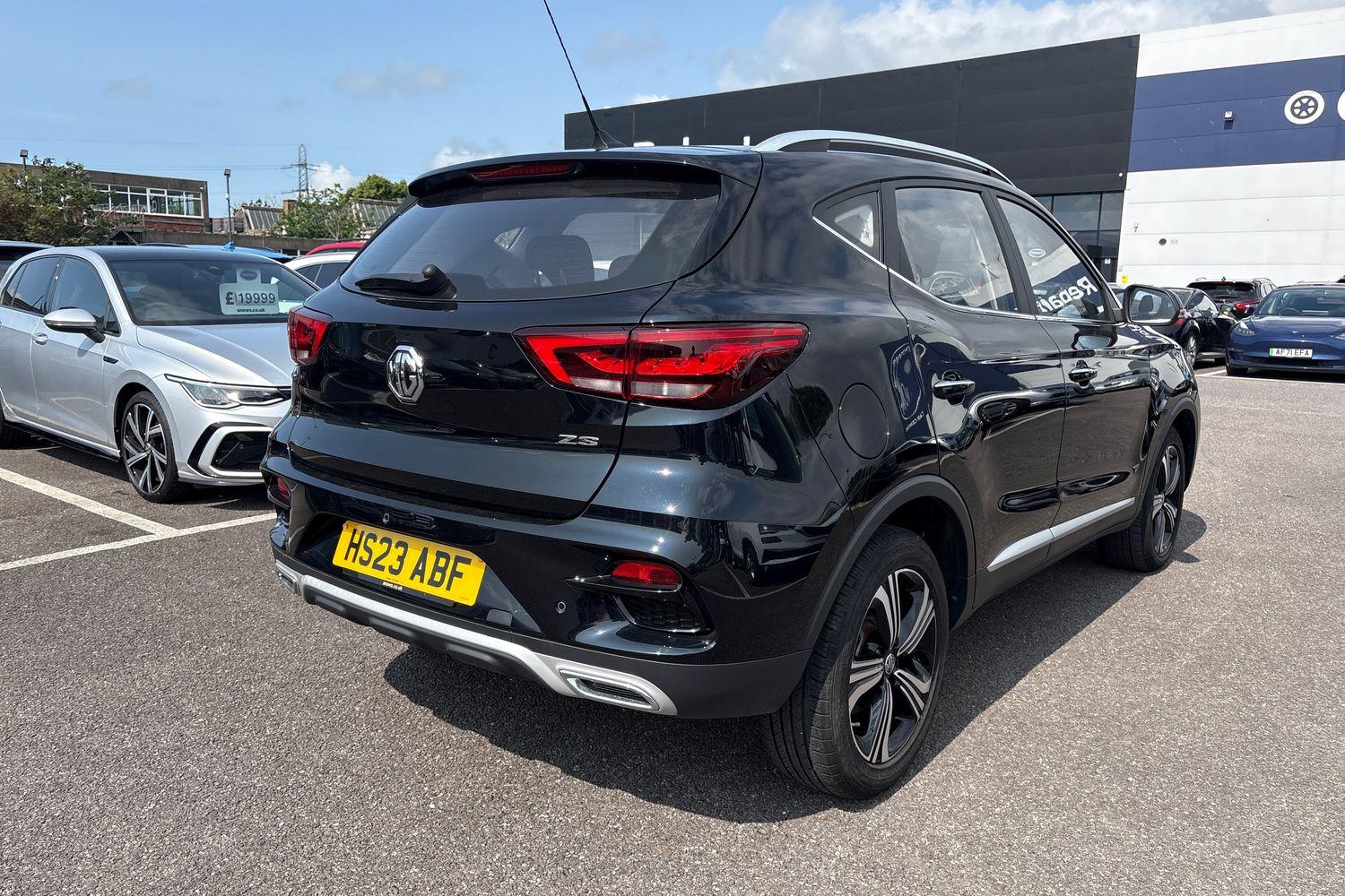 MG ZS