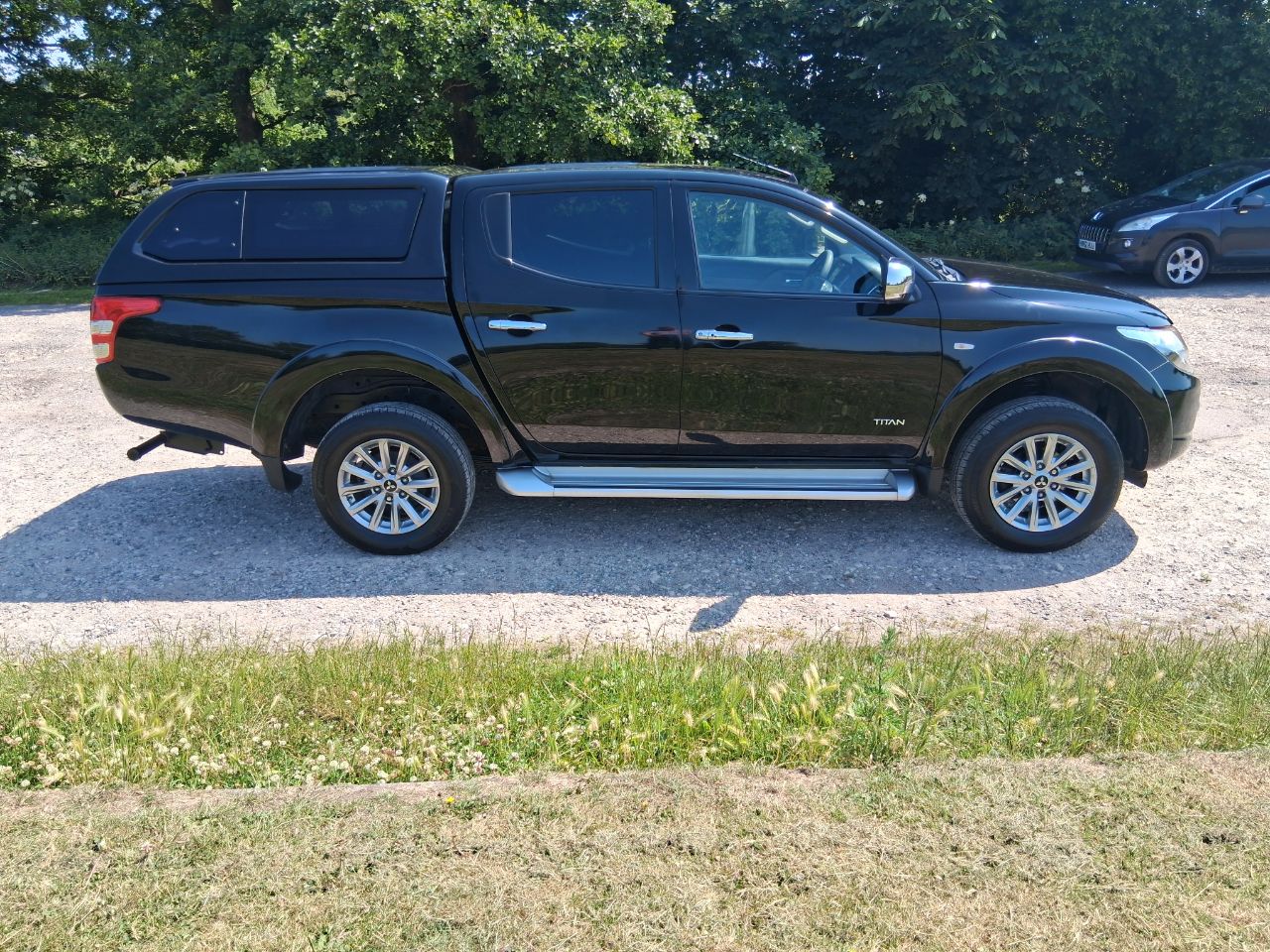 Mitsubishi L200