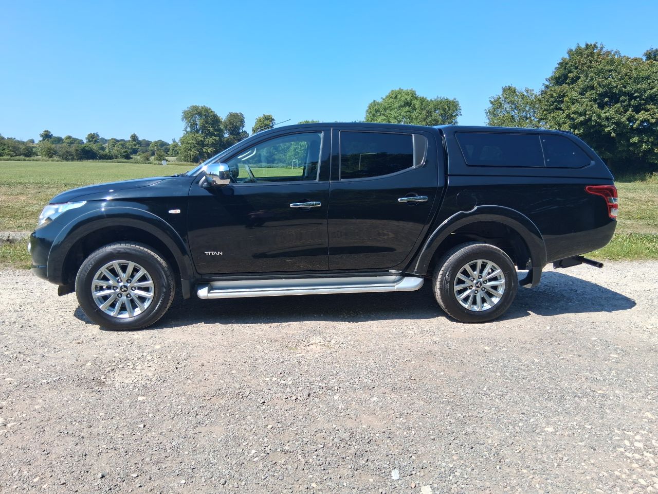 Mitsubishi L200