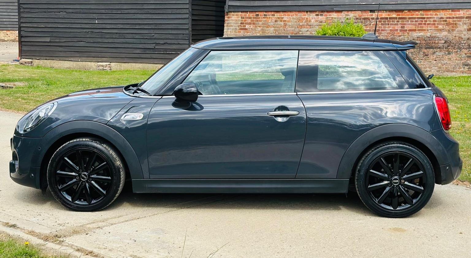 MINI Hatch