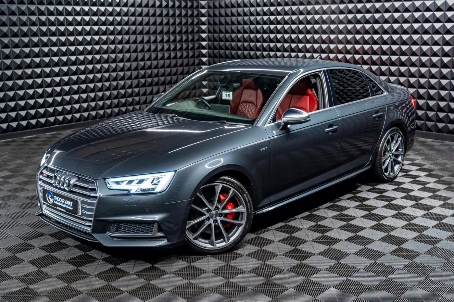 Audi S4