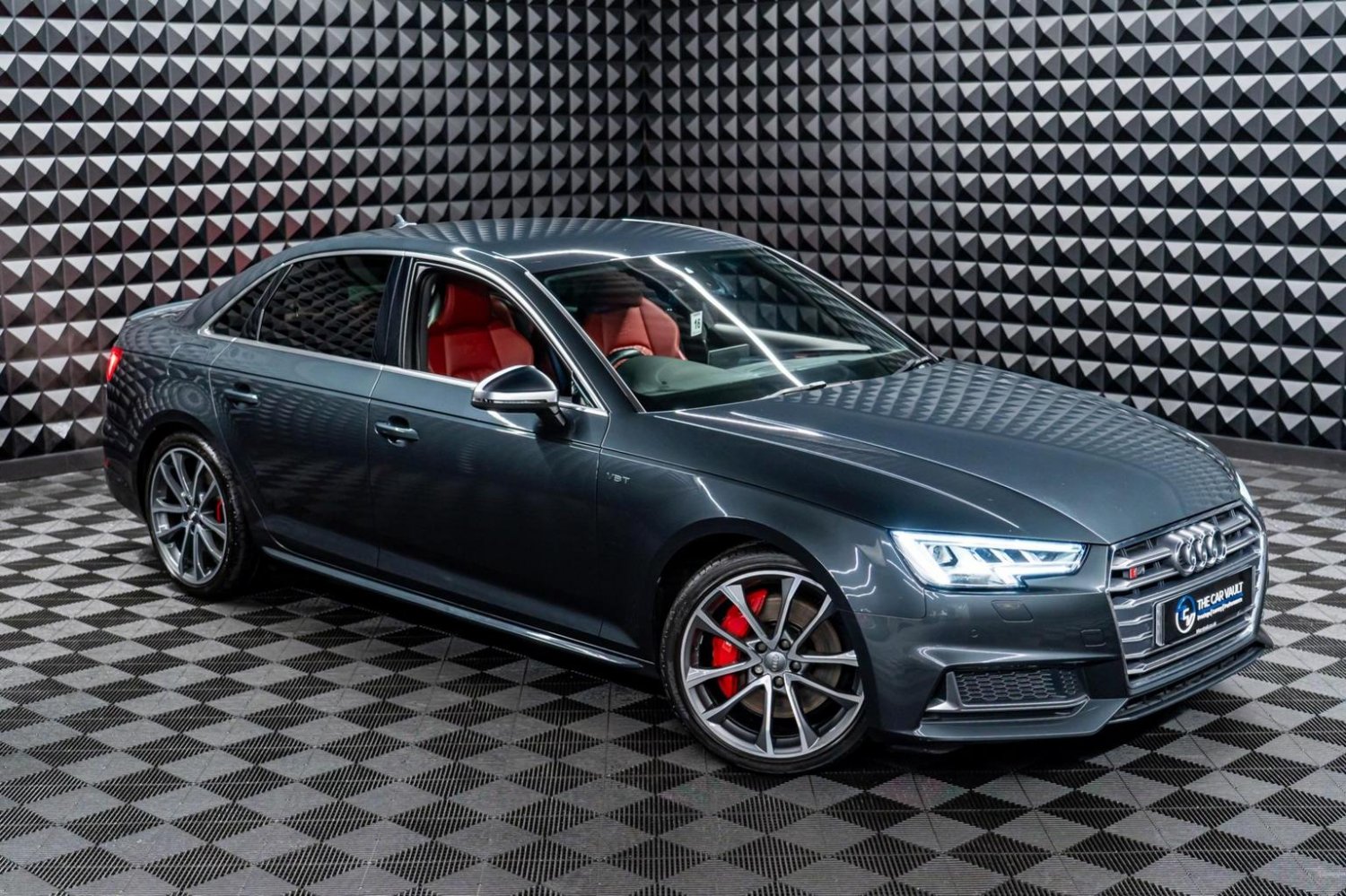 Audi S4