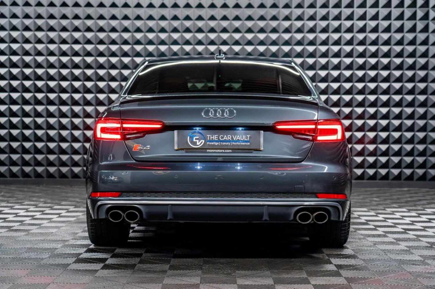 Audi S4
