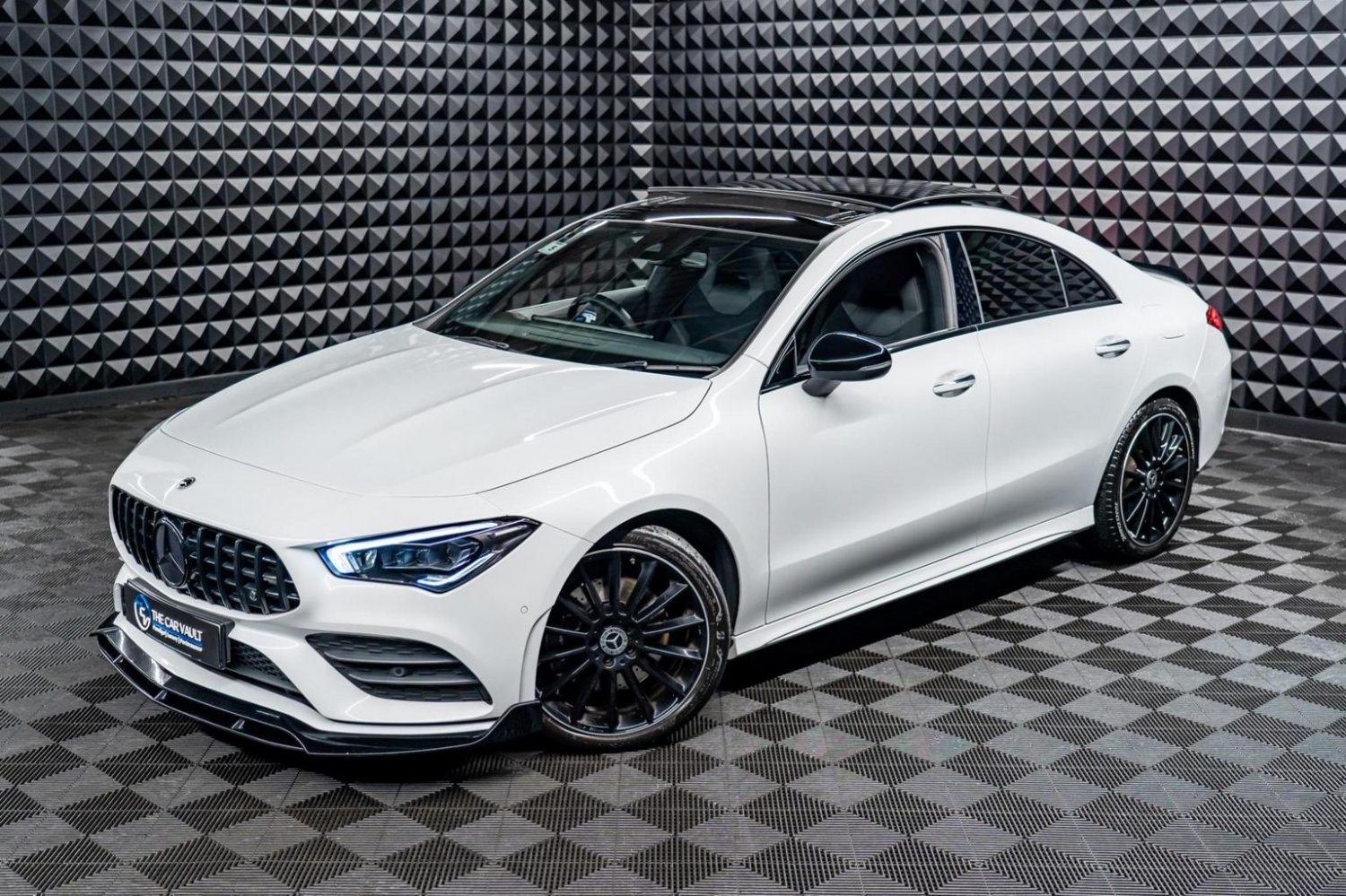Mercedes Benz CLA