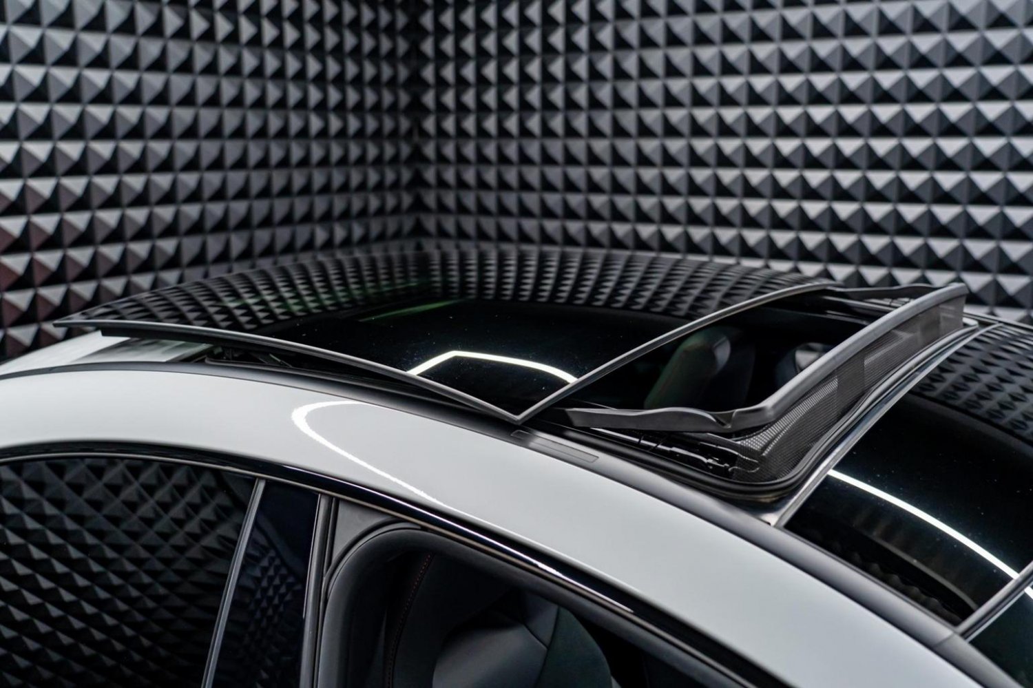 Mercedes Benz CLA