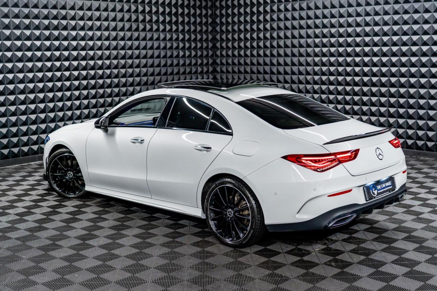 Mercedes Benz CLA