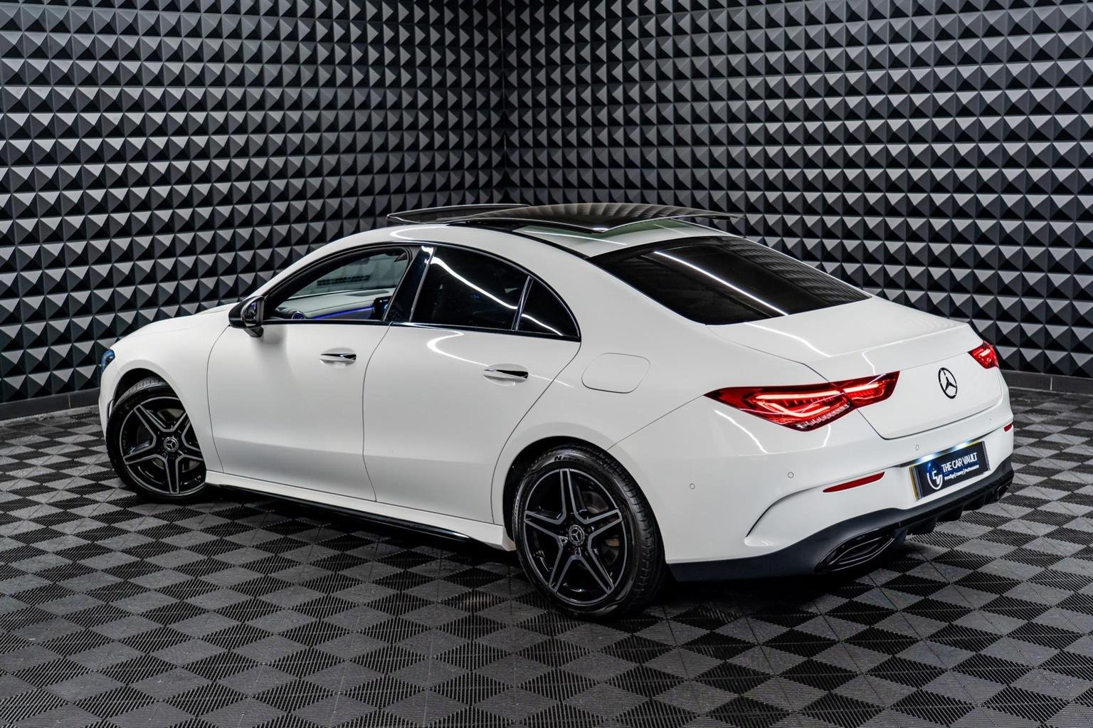 Mercedes Benz CLA