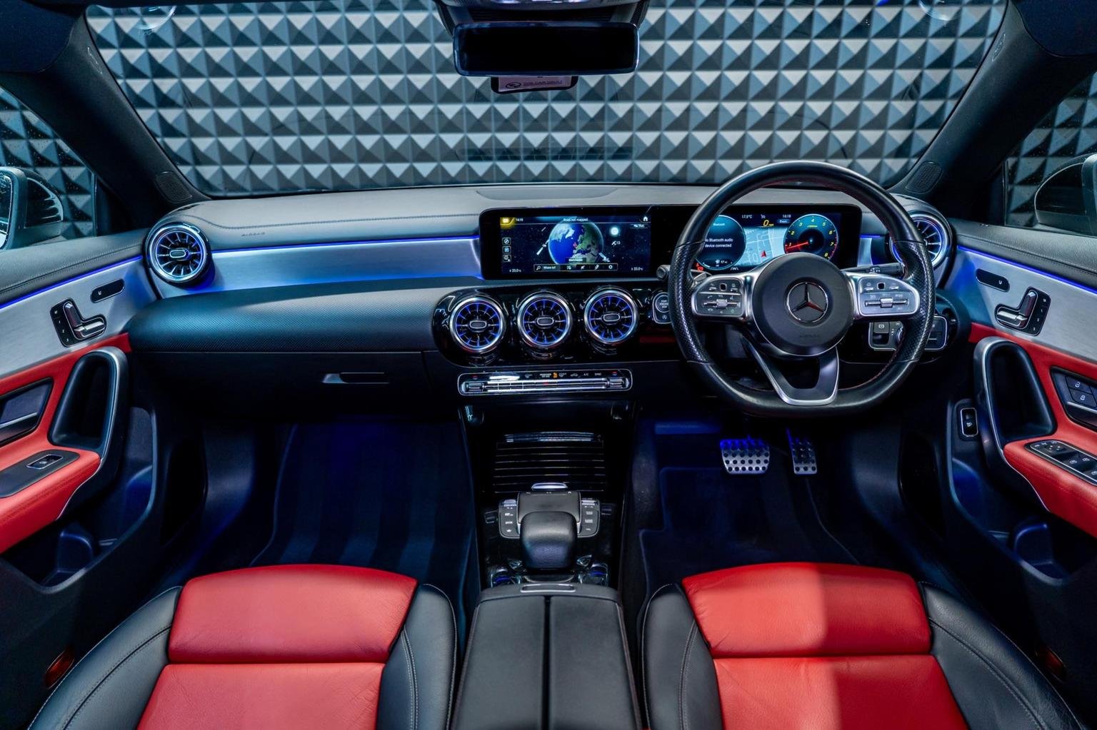 Mercedes Benz CLA
