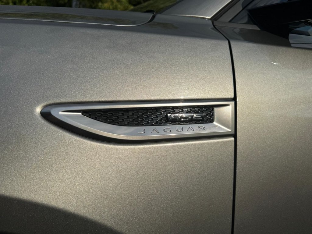Jaguar E Pace