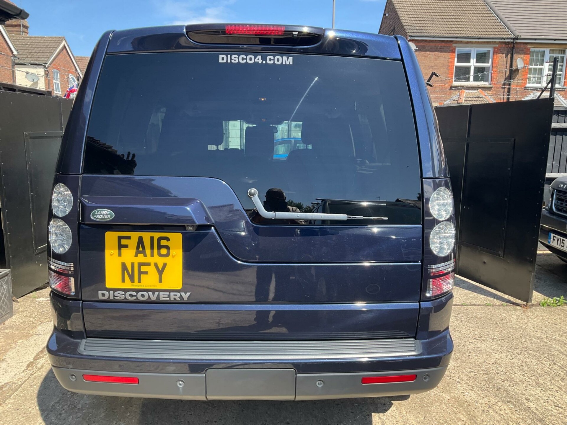 Land Rover Discovery 4