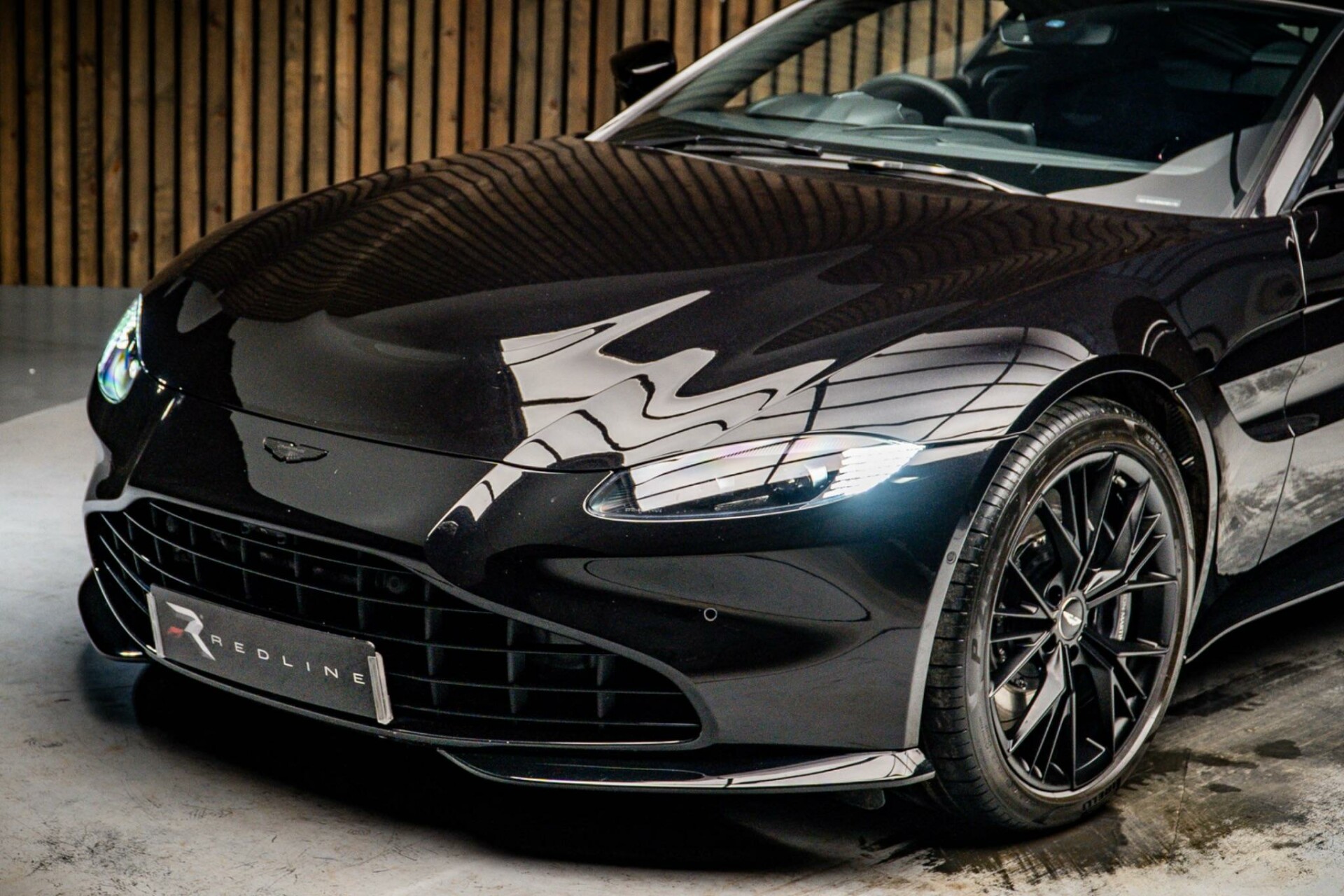 Aston Martin Vantage