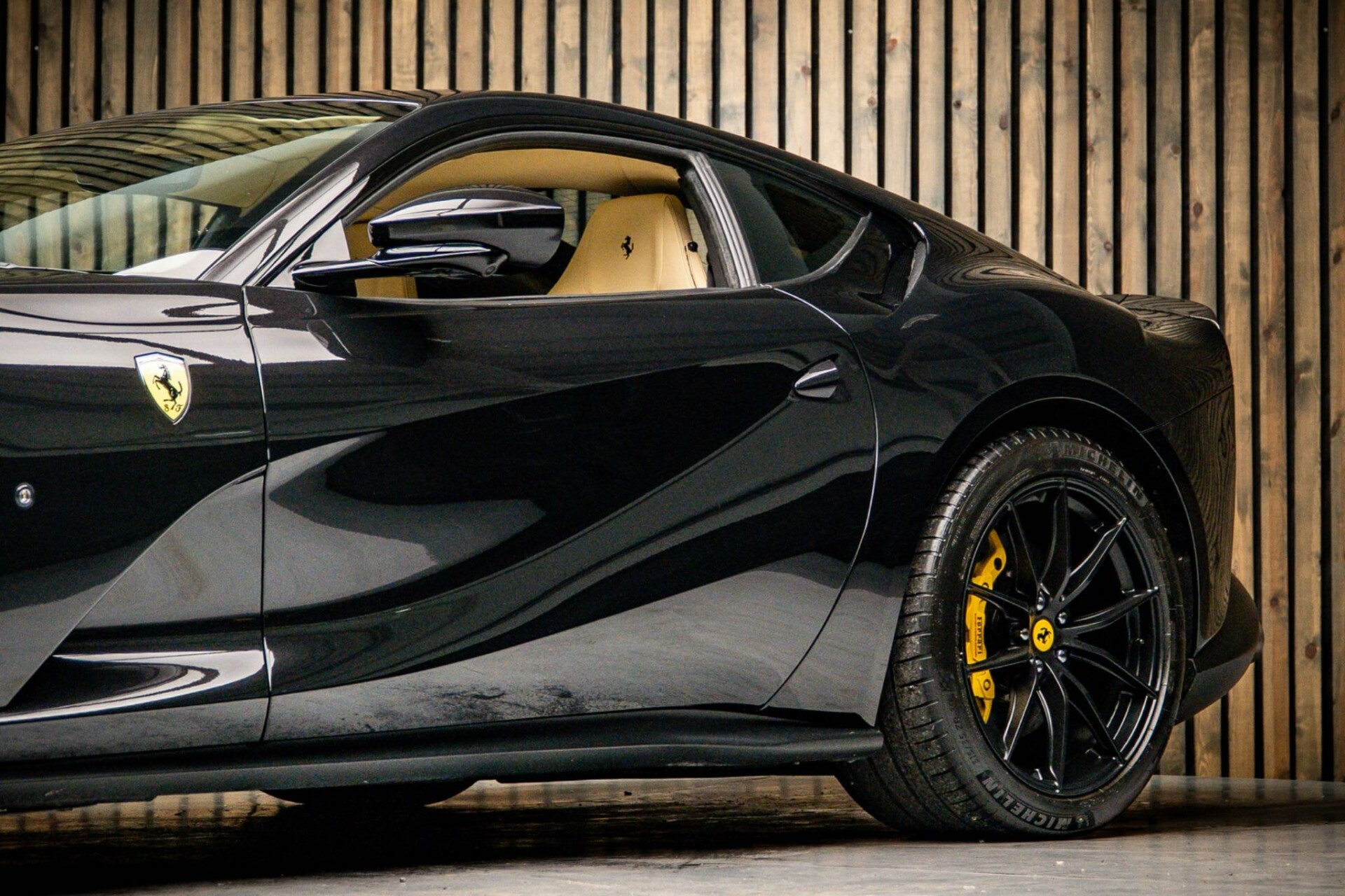 Ferrari 812