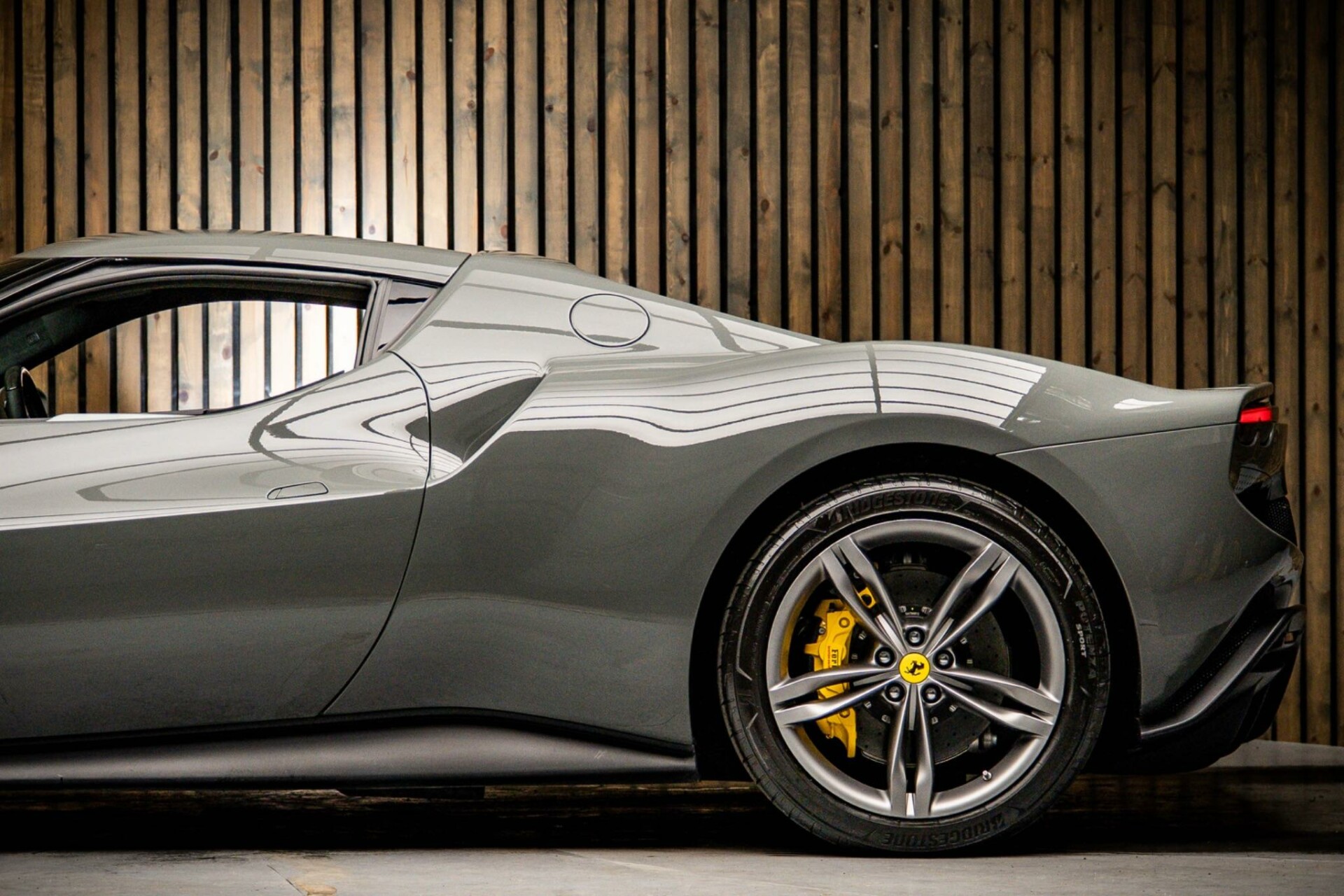 Ferrari 296